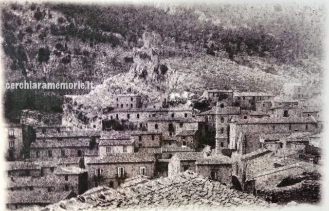 Veduta della Rocca con campanile